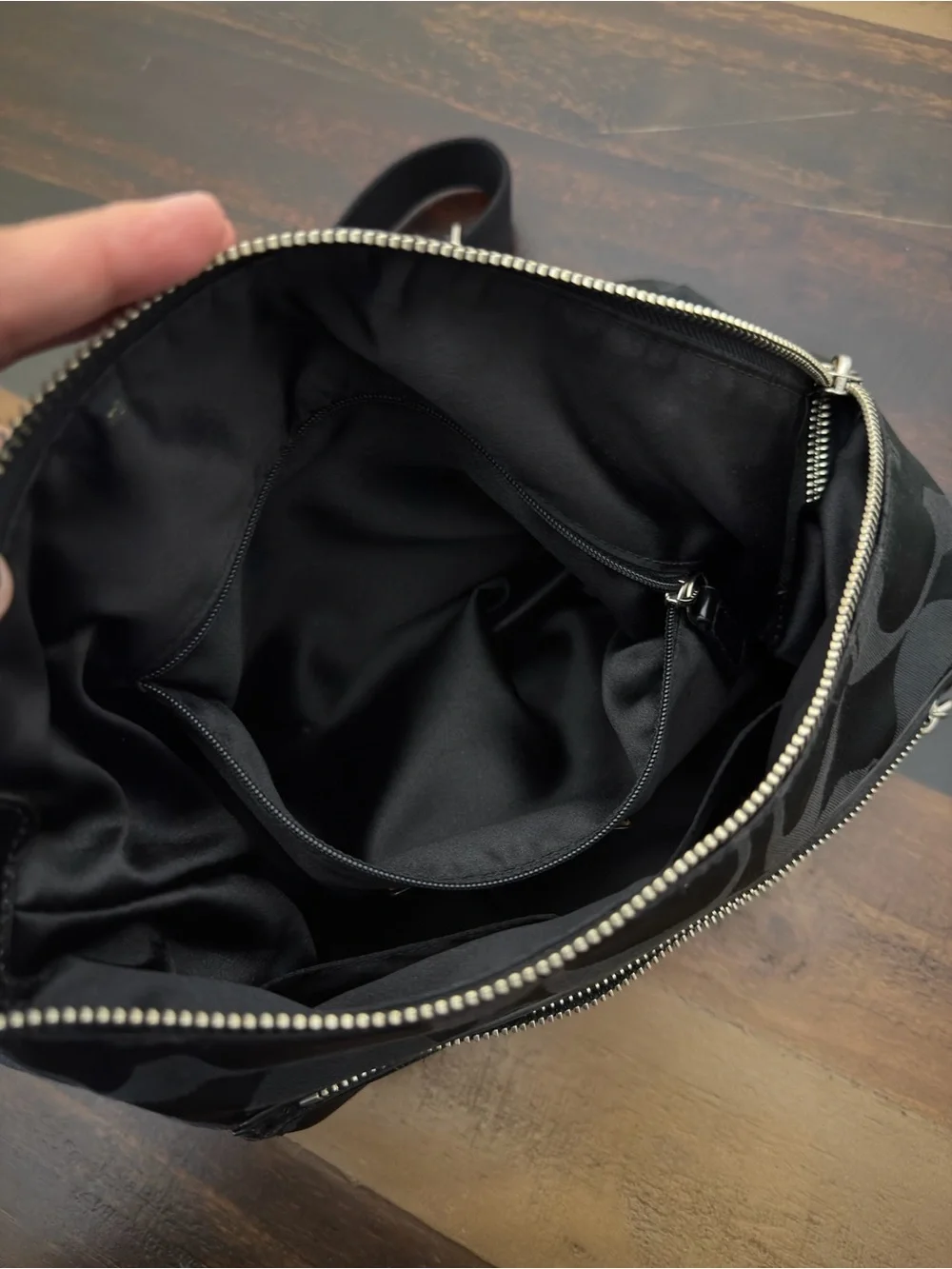 COACH Poppy Black #F20064 Daisy Signature HOBO w Matching Zip Wallet